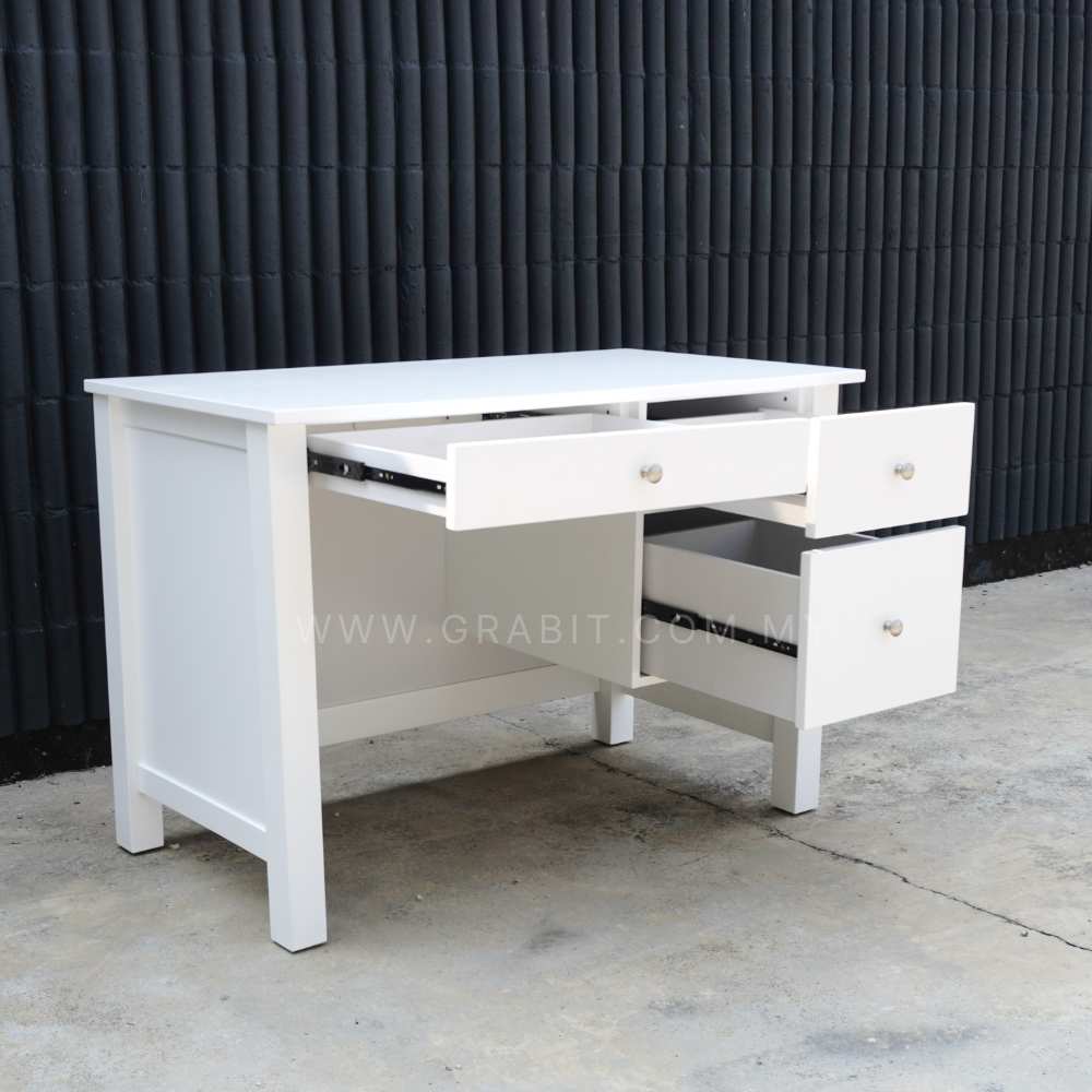 Sliony Study Table